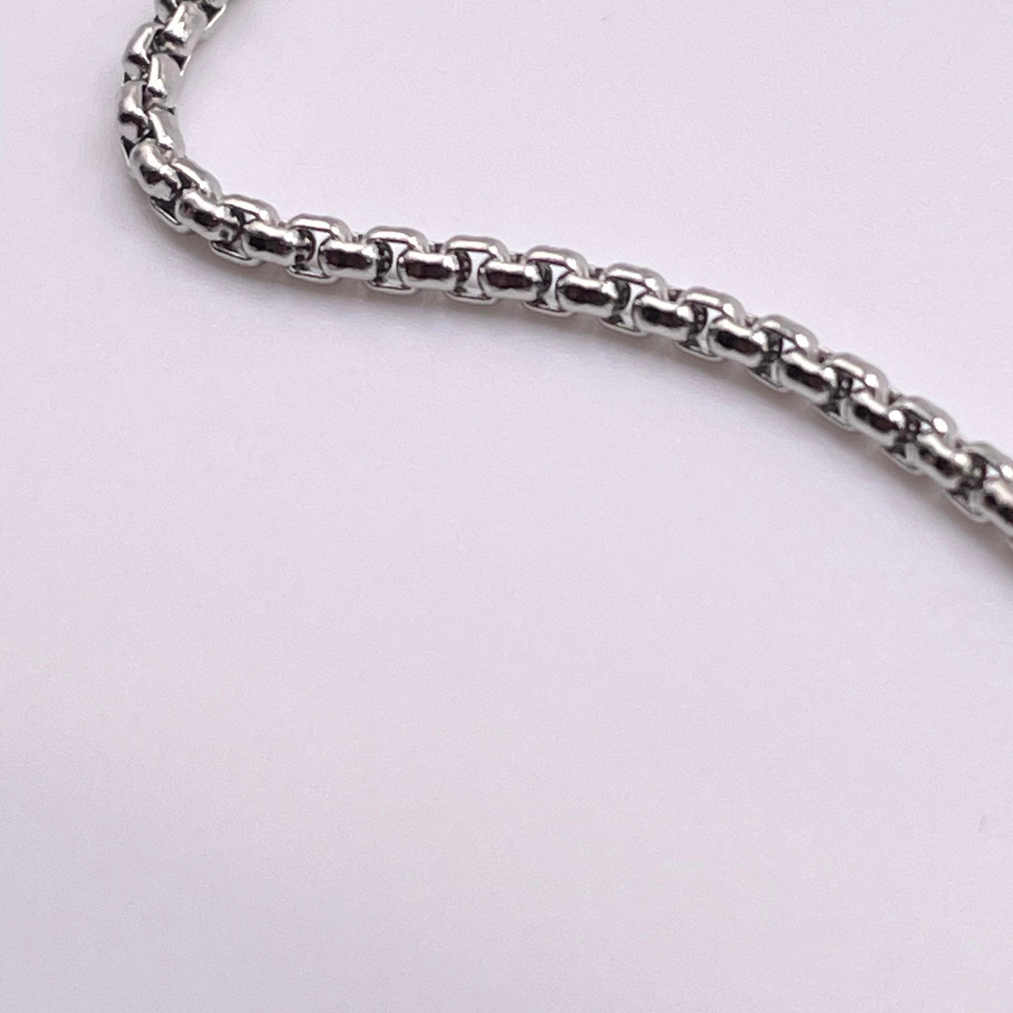 ENGRAVED VERTICAL BAR NECKLACE