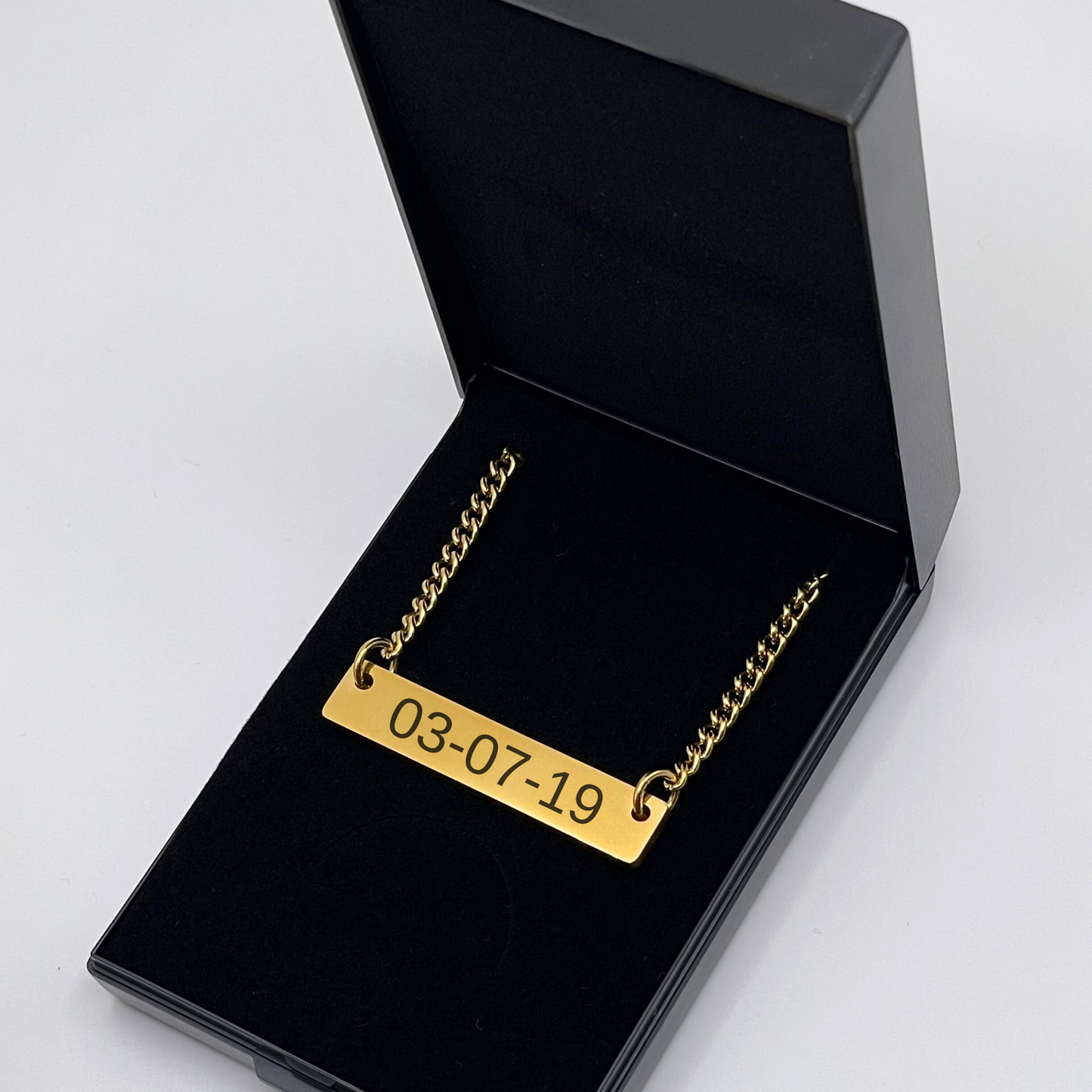 ENGRAVED BAR NECKLACE II