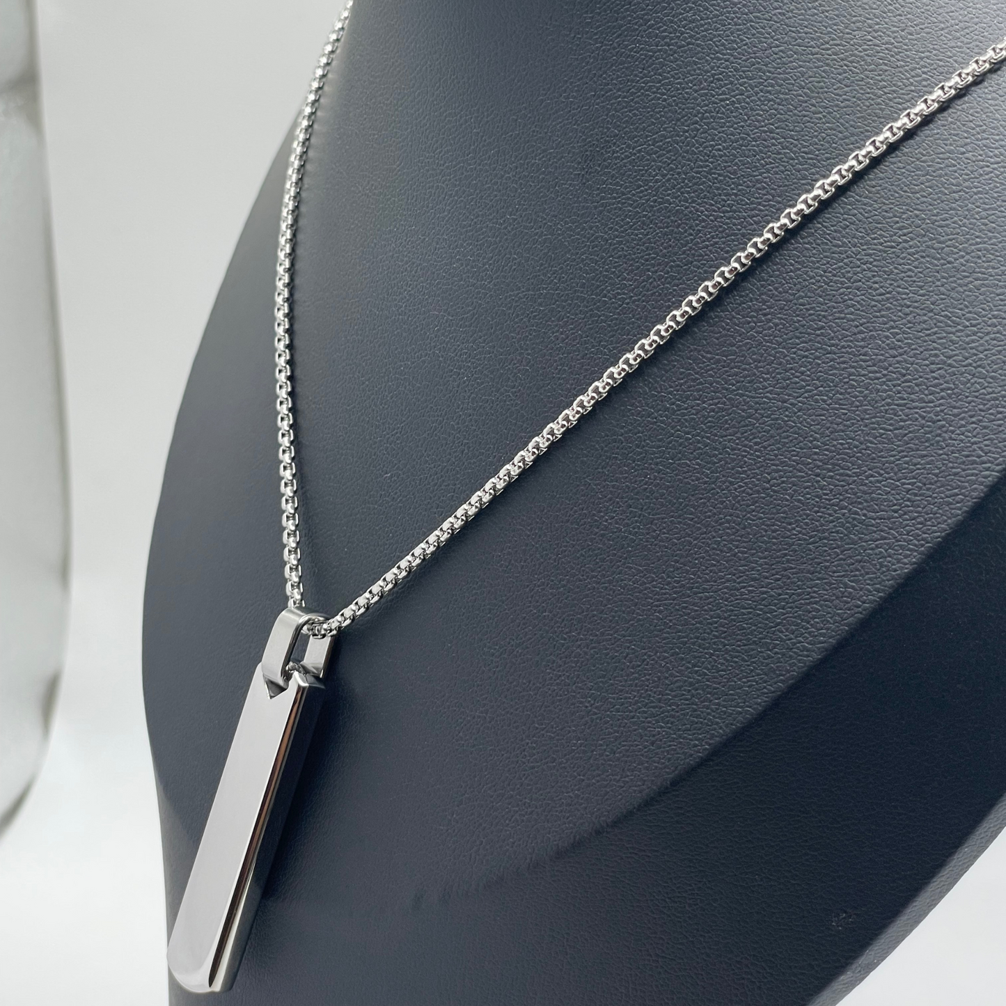 ENGRAVED  VERTICAL BAR NECKLACE