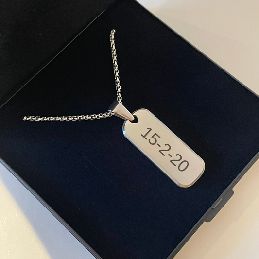ENGRAVED VERTICAL BAR NECKLACE