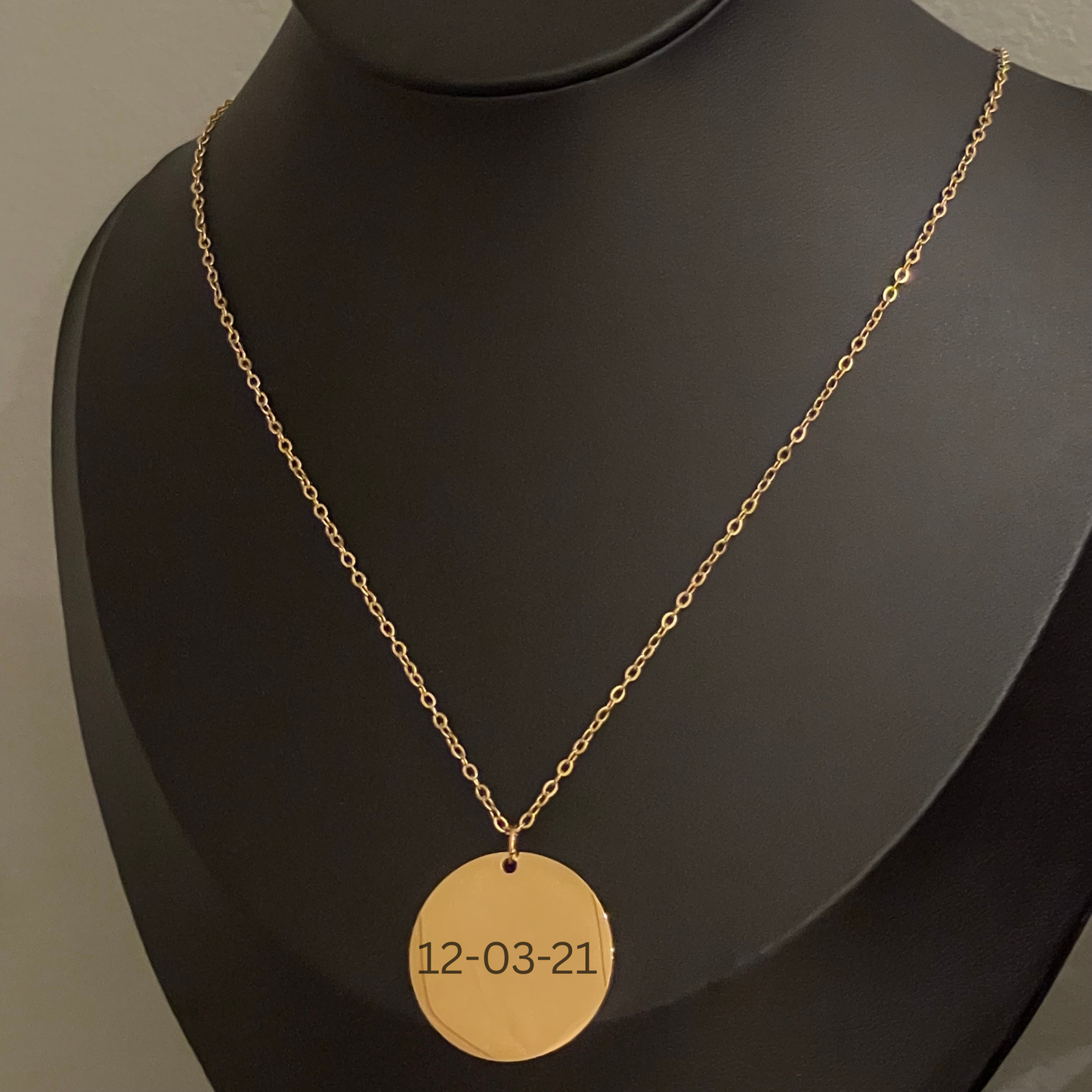 ENGRAVED DISC PENDANT