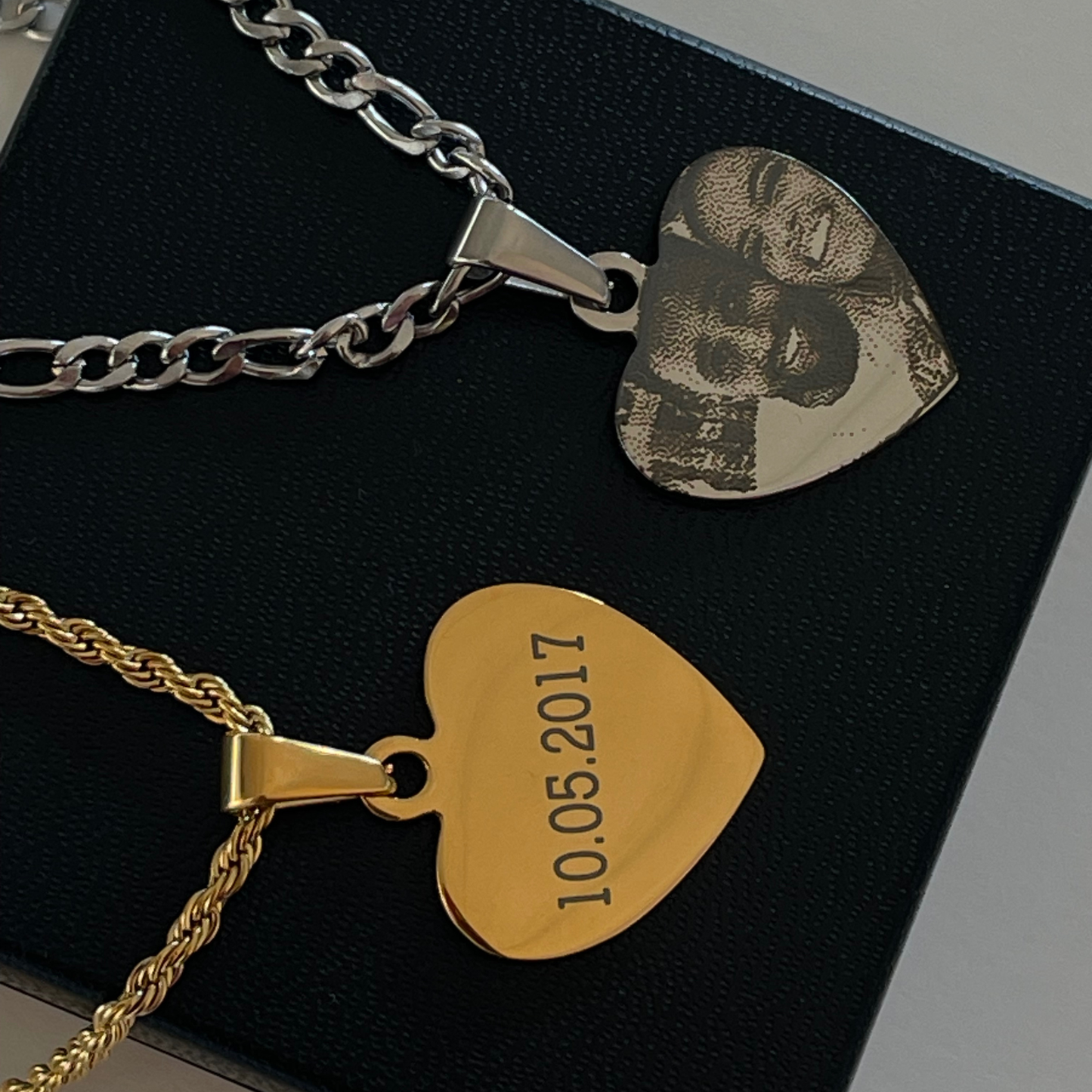 ENGRAVED HEART PENDANT